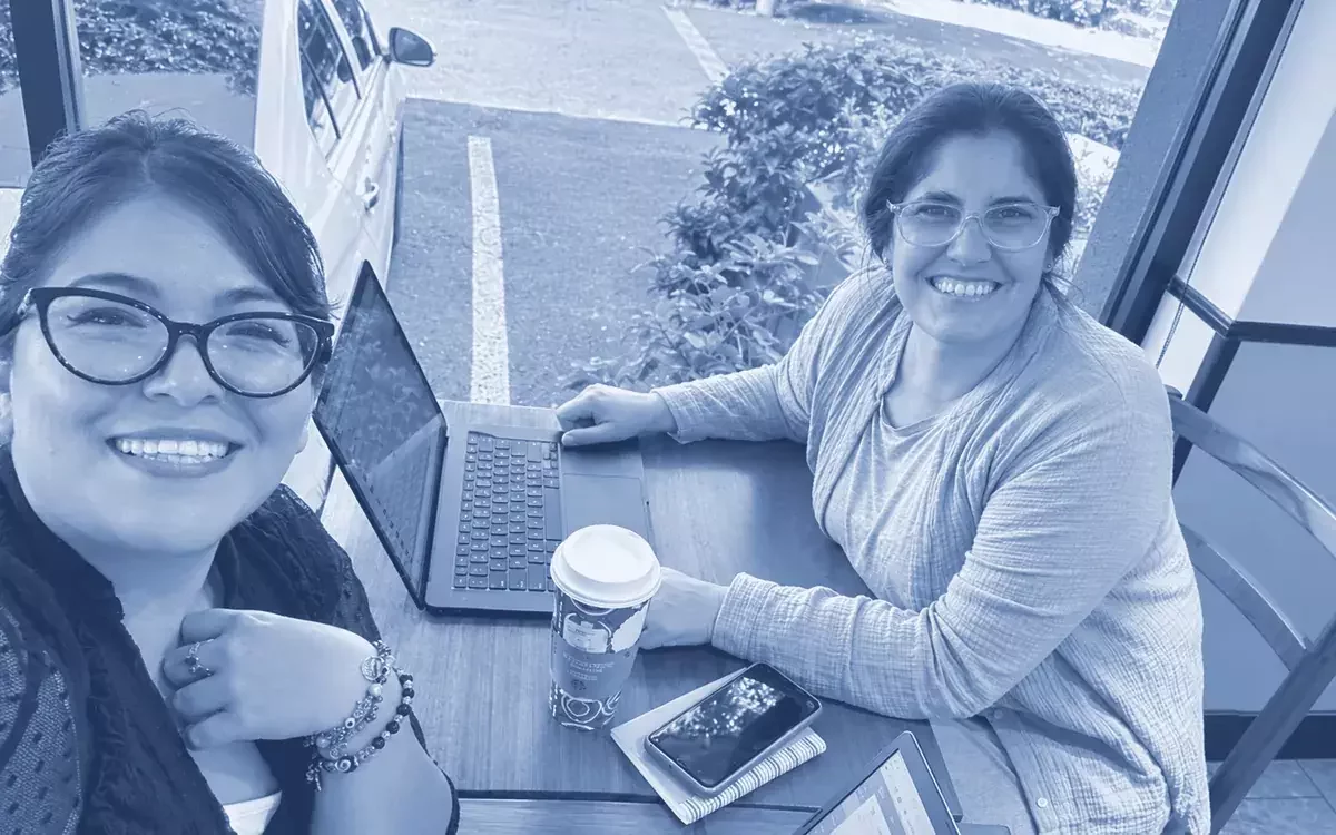 Sesión de trabajo del equipo de ZHA con un cliente